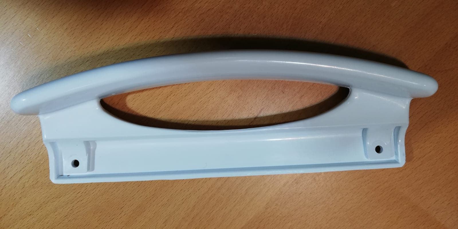 TIRADOR FRIGORIFICO WHIRLPOOL, ARC7471, DISTANCIA TORNILLOS 175MM, RECAMBIO ALTERNATIVO, 481249818347 - Imagen 1