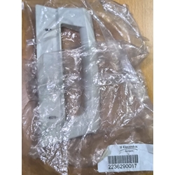 TIRADOR PUERTA FRIGORIFICO ZANUSSI, DISTANCIA TORNILLOS SUJECCION 133MM, RECAMBIO ORIGINAL, 2236290017 - Imagen 2