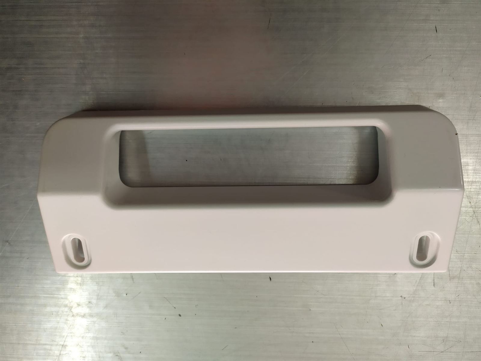 TIRADOR PUERTA FRIGORIFICO ZANUSSI, RECAMBIO ORIGINAL, distancia entre tornillos 132mm,  A144788 - Imagen 2
