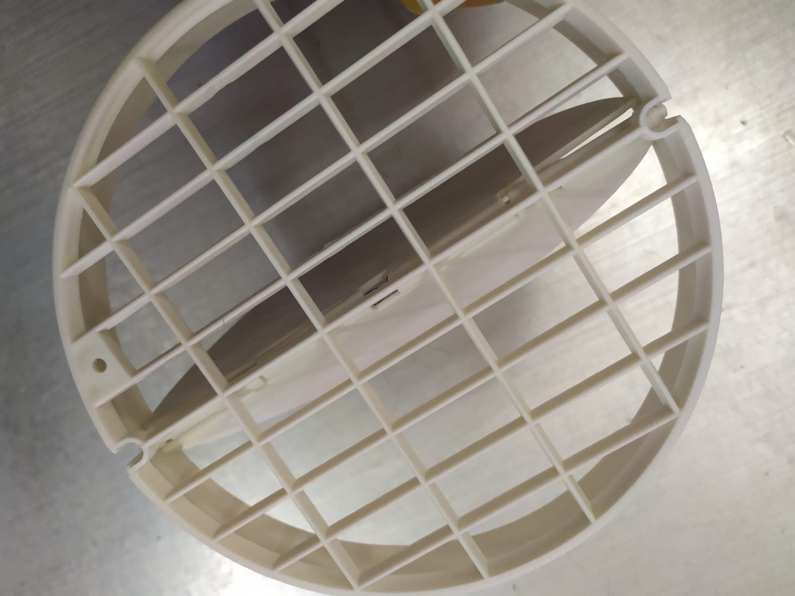 VALVULA ANTIRRETORNO GASES, MATERIAL PLASTICO, DIAMETRO 137/142/147 MM, ESPESOR 20MM, VALIDO PARA CAMPANAS, FACHADAS EDIFICIOS, A80883622 - Imagen 2