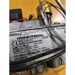 VALVULA FREIDORA TERMOSTATICA, GAS, TEMPERATURA 110- 190 ºC,  ENTRADA/SALIDA 3/8, MERTIK, TERMOPAR M9, PILOTO M10,   GV30TC5AJ - Imagen 2