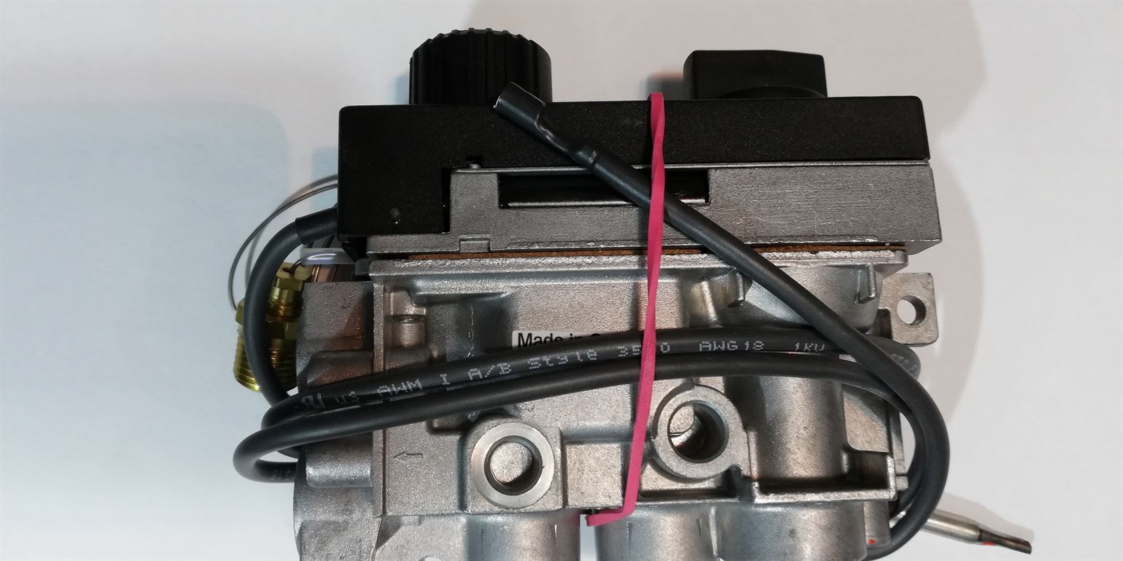 VALVULA GAS FREIDORA, 110/190°C 9mbar 3/8",MERTIK/MAXITROL Original, GV30T-C5AYE2K0-003,  118212 - Imagen 1
