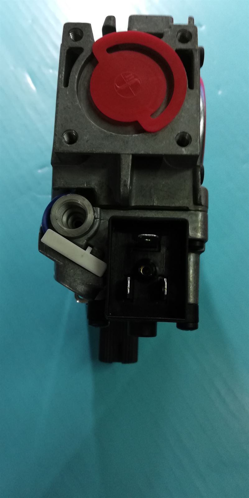 VALVULA HORNO, GAS, SIT 830 TANDEM, TEMPERATURA AMBIENTE 0/60ºC, PRESION 3 / 50 MILIBAR, ENTRADA/SALIDA 1/2" M10x1, 230V 50Hz, VARIAS MARCAS,  GAS518 - Imagen 1