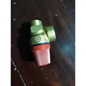 VALVULA SEGURIDAD CALDERA CALENTADOR GAS, 3 BAR, 1/2 PULGADA, MACHO HEMBRA,  312430 - Imagen 1