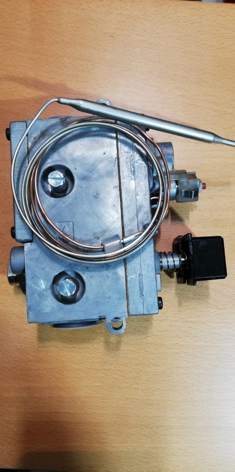 VALVULA TERMOSTATO FREIDORA MINISIT 710, TEMPERATURA 110/190 ºC, ENTRADA 1/2, SALIDA 3/8, VALVULA TERMOSTATICA,   101135 - Imagen 2