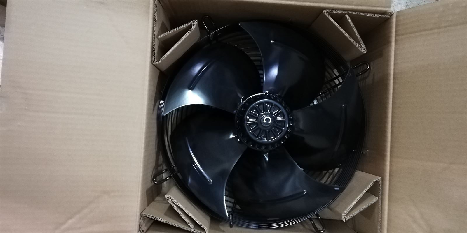 VENTILADOR FRIGORIFICO, CAMARA FRIGORIFICA, AXIAL, PALA DIAMETRO 350MM, 230V, 134 W, 0,77A, 4 MICROFARADIOS, 1420/1650 RPM, P102/34-G, YWF4E-350S, 50/60 Hz, CL.F5/23, A601883 - Imagen 2