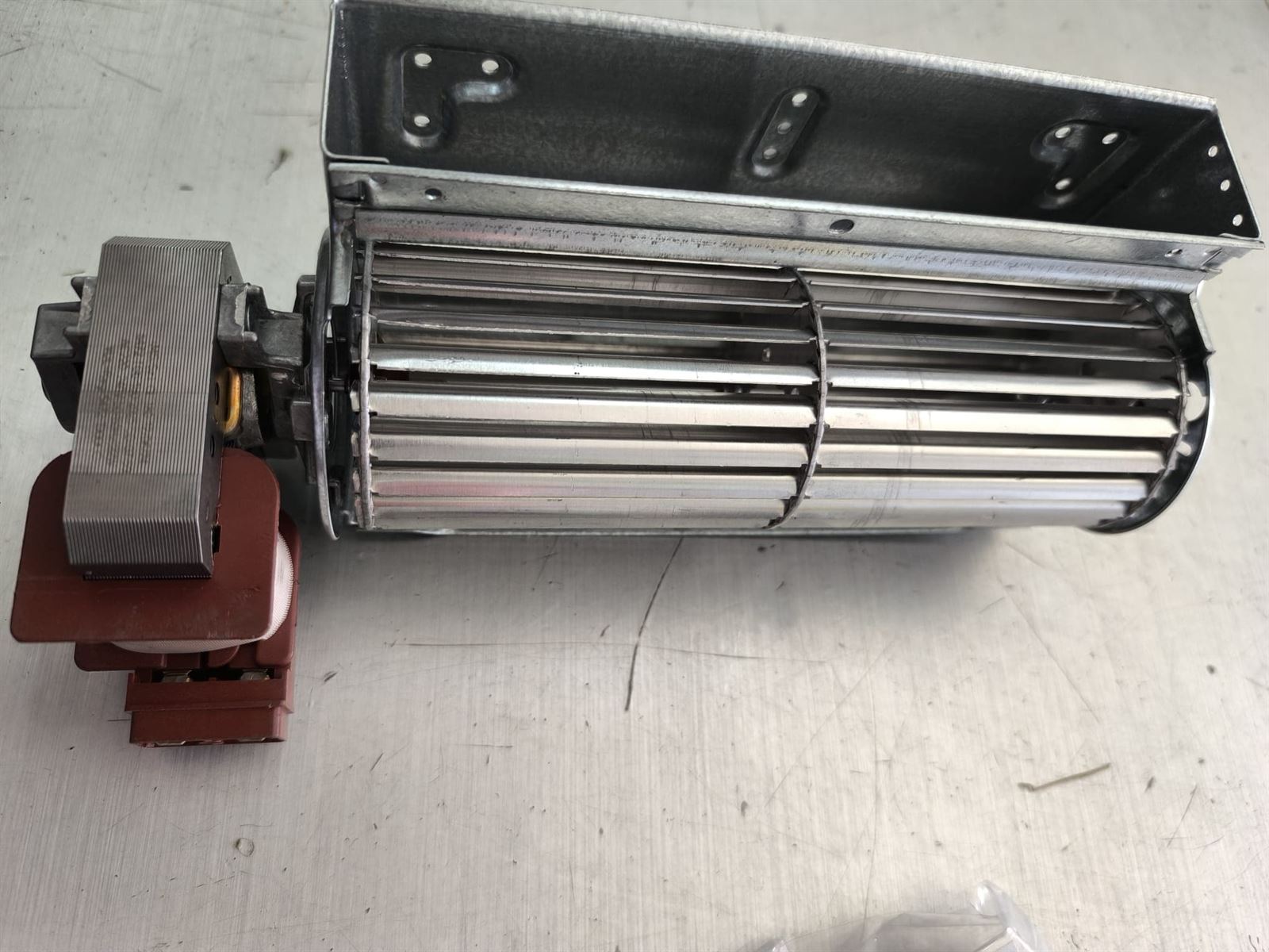 Ventilador tangencial 34 W posición del motor derecho rodillo ø 60 mm, A602155 - Imagen 2